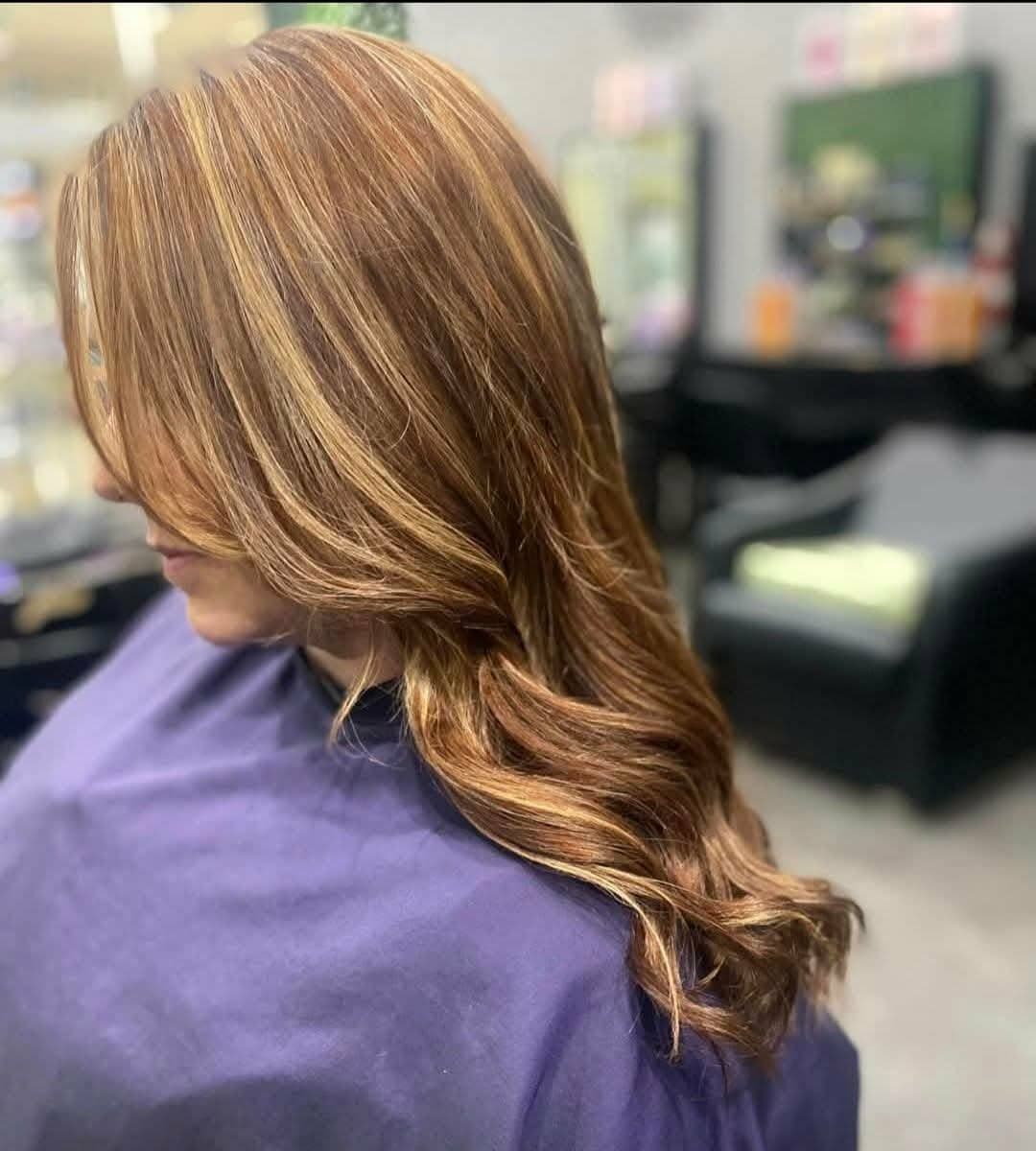 Glossy caramel waves