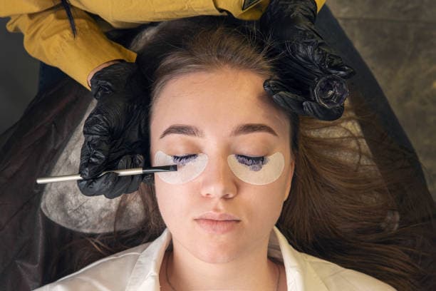 Brow & lash tinting